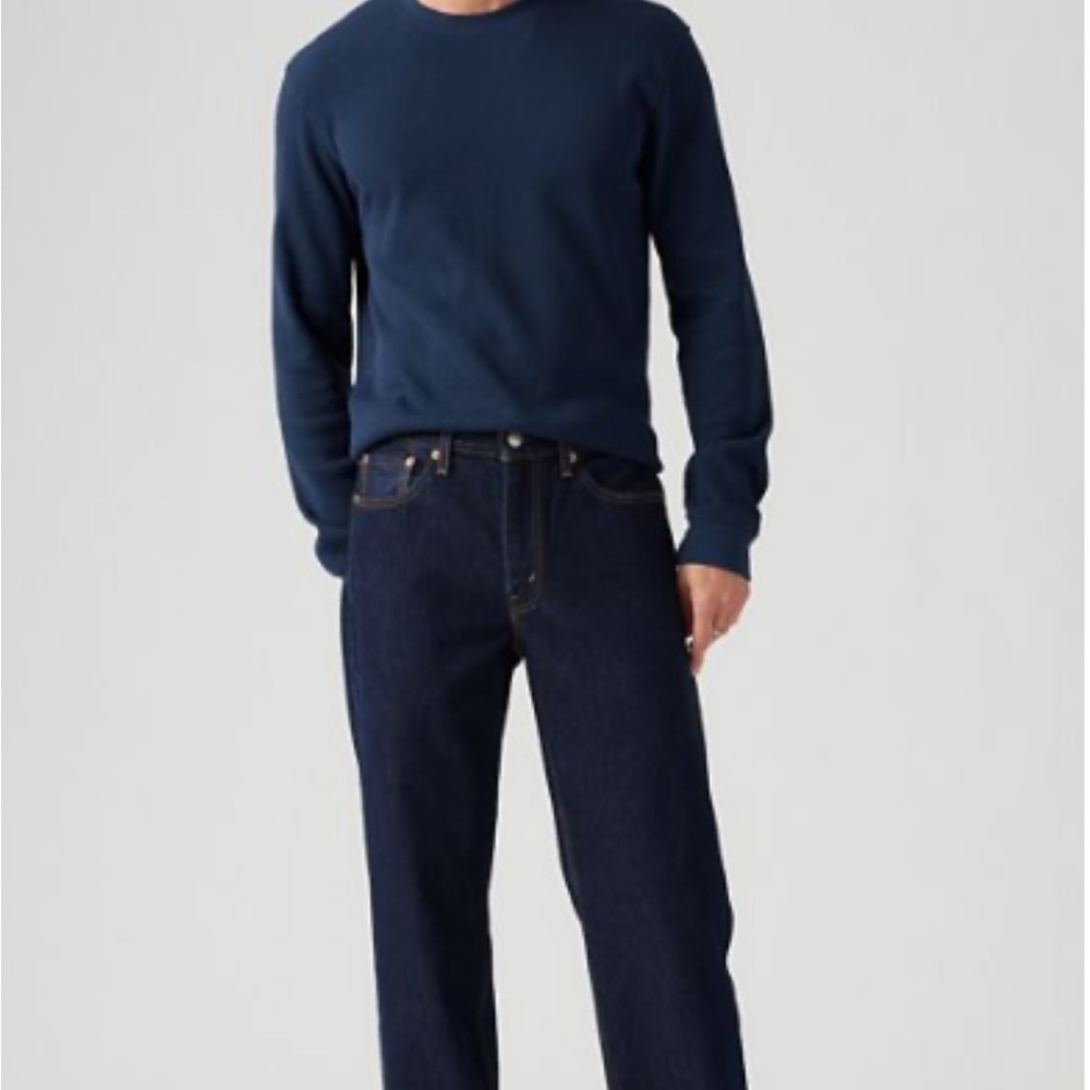 Men’s Levi relax fit 550 jeans sz 32/32. Minimally worn. No marks or stains.